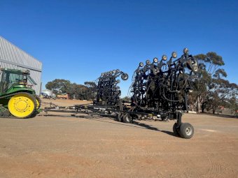 Flexicoil 5700 Precision Hoe 50Ft Seeder Bar