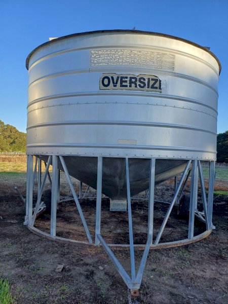 2009  37 t Campbell Field Bin