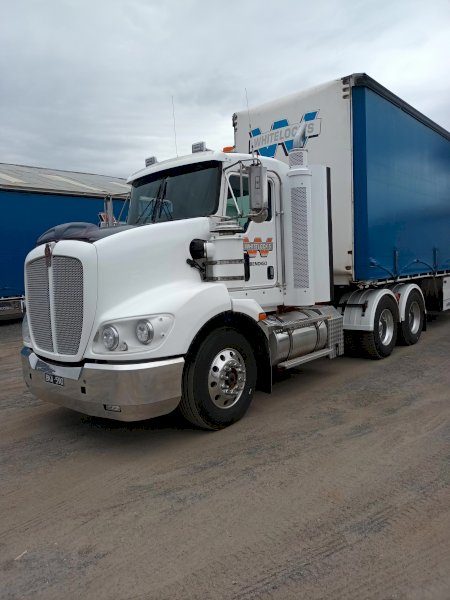 2014 Kenworth T403  Prime Mover