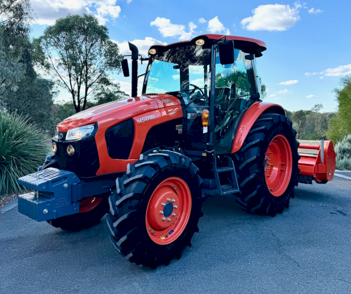 2022 Kubota M5091 Tractor and Mower