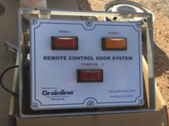 Grainline Electric Controller and Actuators with Tipper Dividers