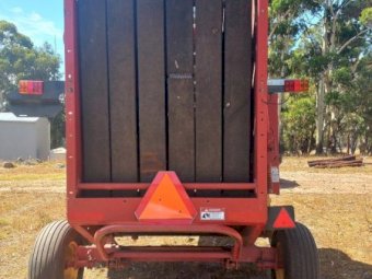 New Holland 648 Round Baler