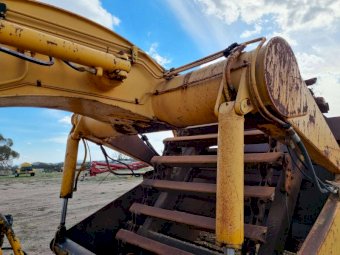 John Deere 762 Scraper