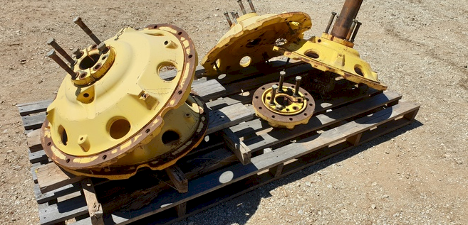 John Deere Wheel Hubs x 4