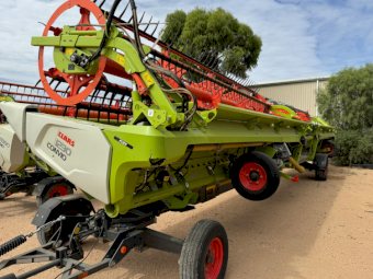Claas Convio Flex 1230 Front With Trailer