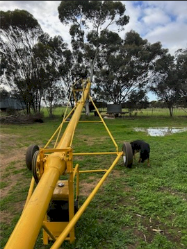 Mobilco 7" X 40' Petrol Auger