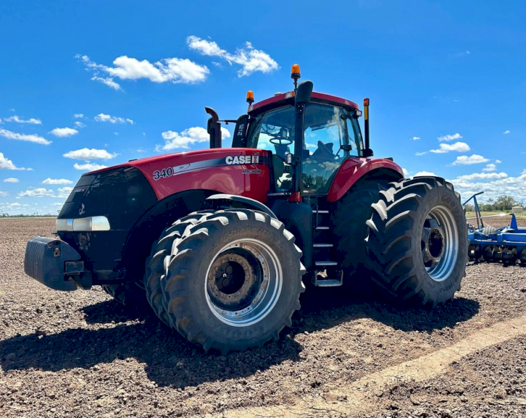 2014 Case IH Magnum 340 Tractor