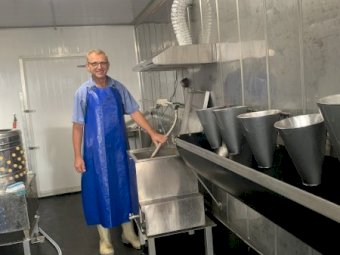 300 Chicken/ Day Moveable  Abattoir