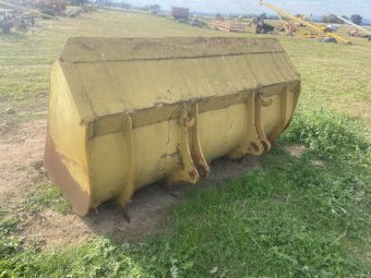General purpose bucket