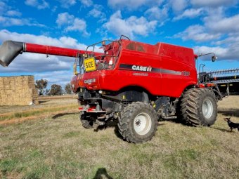 2012 Case IH 7130 Header with Case 2142 40ft Draper Front
