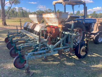 Gyral 4 Row Planter