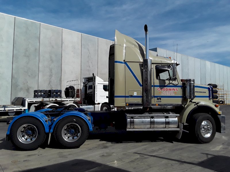 2012 Western Star 4864FXC