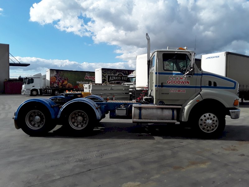 2004 Ford Sterling LT9500