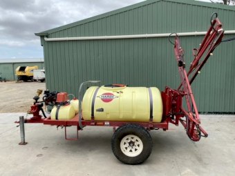 Hardi Grassland 1200L Trailing Sprayer