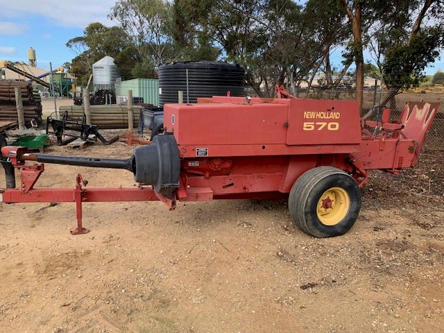 New Holland 570 Small Square Baler