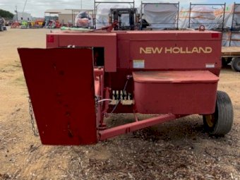 New Holland 570 Small Square Baler