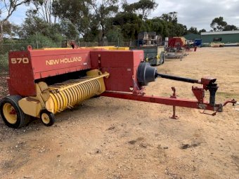 New Holland 570 Small Square Baler