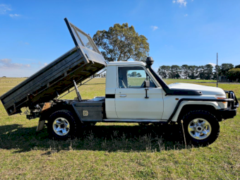 2017 Toyota Landcruiser GX Single Cab Ute