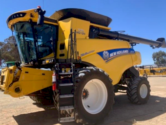 2018 NEW HOLLAND CR7.90 HEADER WITH 40' CNH 840CD RIGID DRAPER