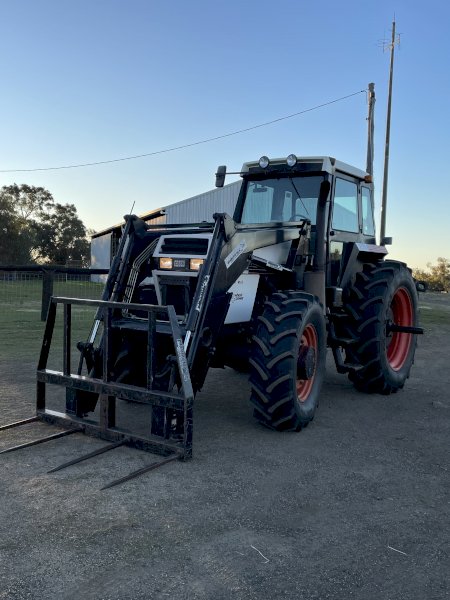 CASE 2094  4WD tractor