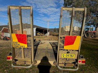 1995 Rogers Tandem Axle Plant Trailer