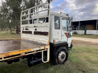 1988 MITSUBISHI FM555 Tray Truck