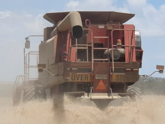 2004 Case 2388 X-Clusive Header with 30ft 1010 Front & 1015 Canola Pick up Front