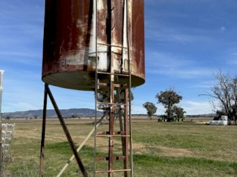4 x Over head Fuel Tanks