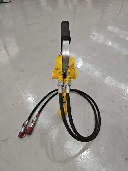 PD-23 HYDRAULIC PICKET DRIVER