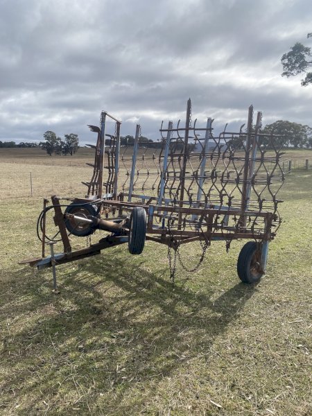 24ft Hydraulic Folding Harrows