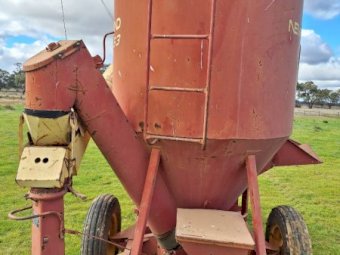 New Holland 353 Mix-All