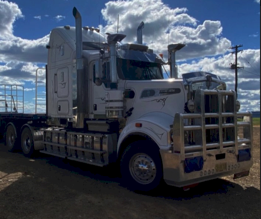 " WANTED " Kenworth T909 Prime Mover