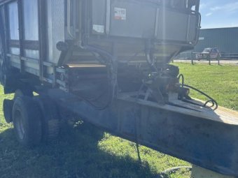 Muck Spreader