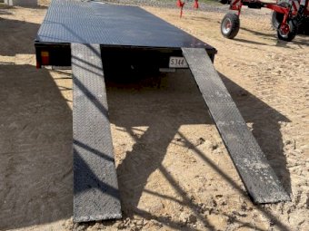 16ft Tandem  Hay Trailer with Ramps