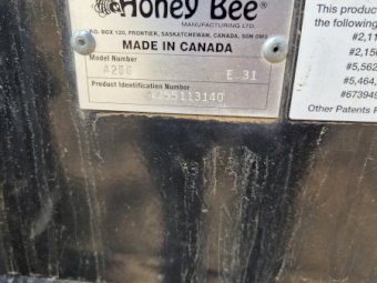 Honey Bee 42'