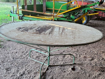Round Wool Table