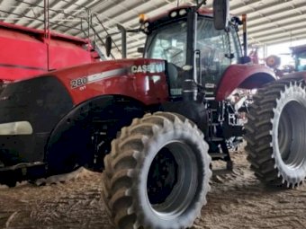 2017 Case IH Magnum 280 CVT Tractor