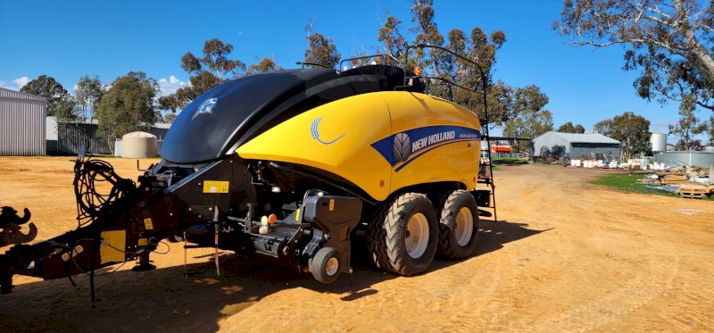 2014 New Holland 1290 Large Square Baler