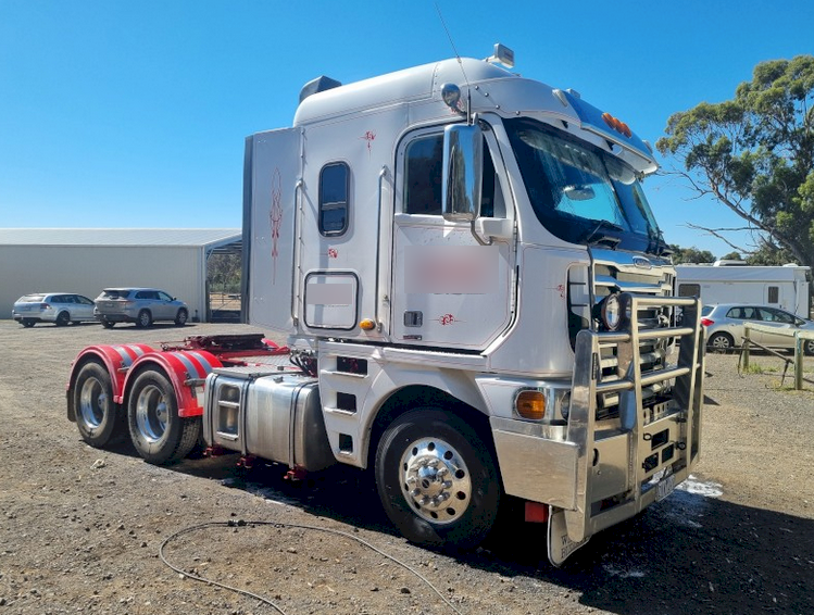 2013 Freightliner Argosy Prime Mover
