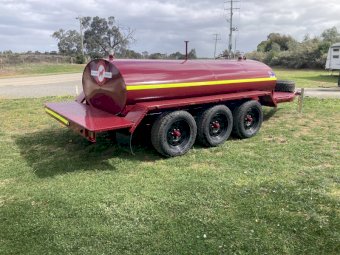 Red Dog 4500 lt Fuel Trailer