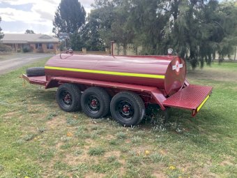Red Dog 4500 lt Fuel Trailer