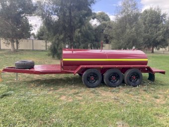 Red Dog 4500 lt Fuel Trailer