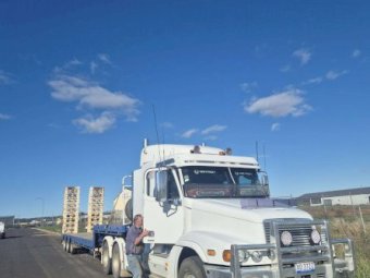 2004 Freightliner Century Classic Prime Mover