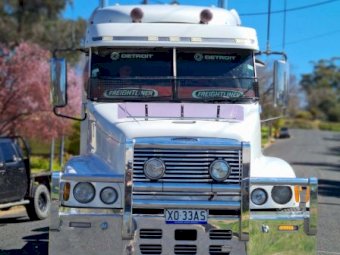 2004 Freightliner Century Classic Prime Mover
