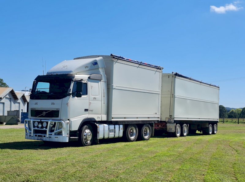 2012 Volvo FH 540 Silage Truck & Dog