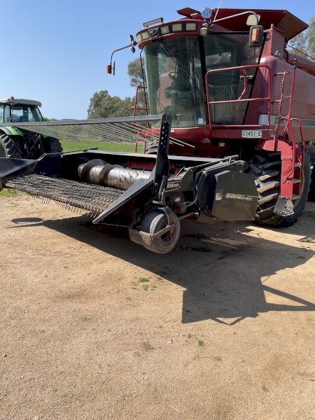 Under Auction - (A253) 2001 Countrywide 12Ft Canola Pickup Front 