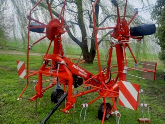 Minos 554P Rotary Tedder Rake