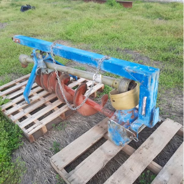 2003 Post Hole Digger