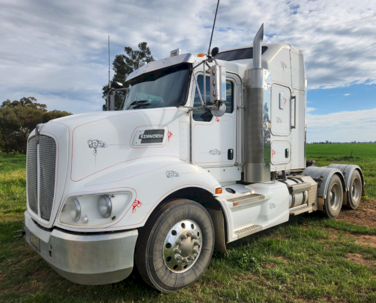 2012 Kenworth T403 Prime Mover