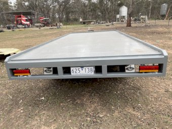 Flat top trailer 5.5m x2.5m tray